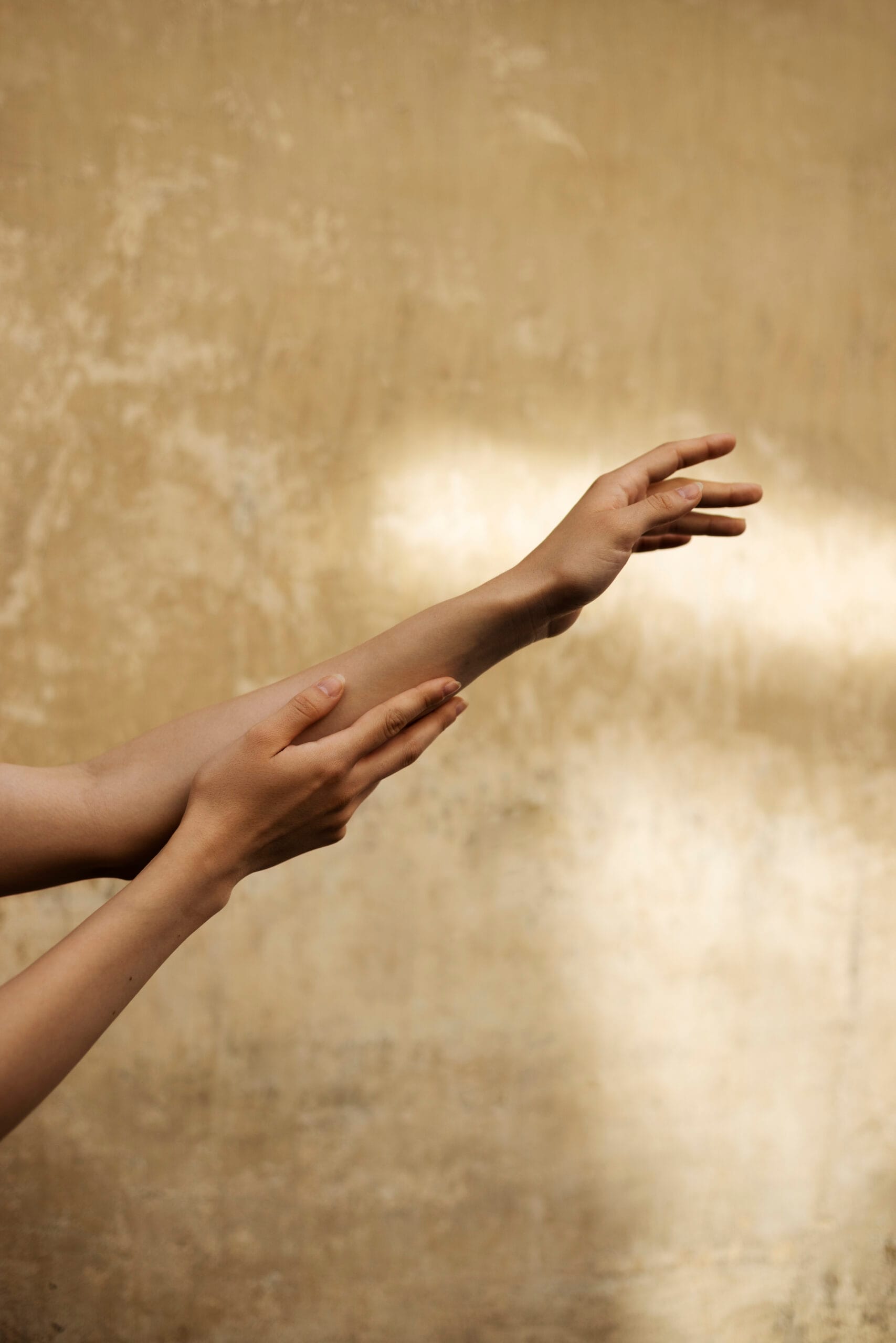 Modelo de manos, pies y partes del cuerpo: un camino rentable